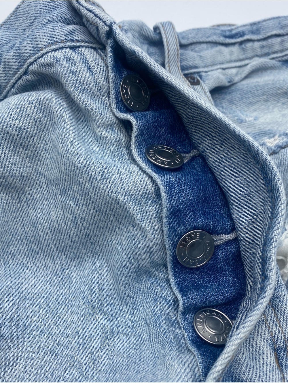 Jorts American Eagle High Rise Mom Jean Short Distressed Denim Frayed Hem Button - Picture 7 of 7